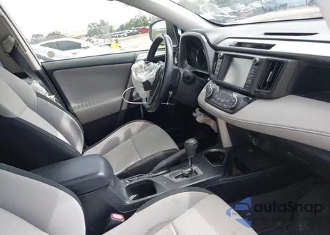 2016 Toyota Rav4 Xle z USA, uszkodzony, nr VIN JTMRFREV3GJ071034
